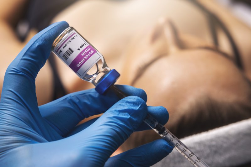 Dentist filling syringe with BOTOX